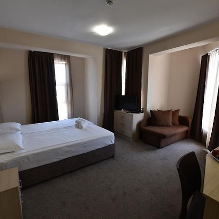 Hotel Santa Maria Obzor Bagian luar foto
