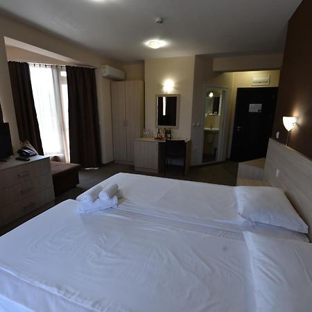 Hotel Santa Maria Obzor Bagian luar foto