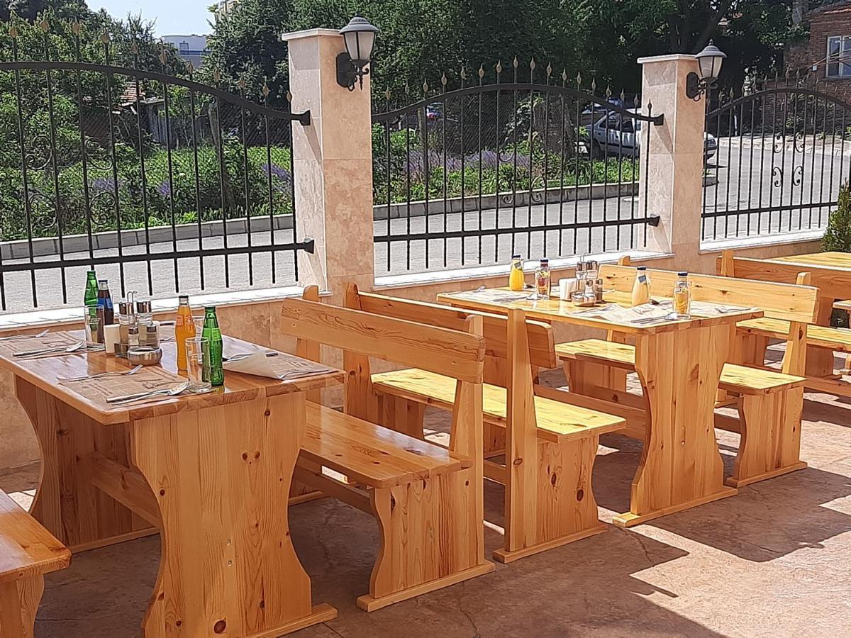 Hotel Santa Maria Obzor Bagian luar foto