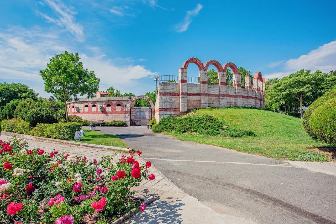 Hotel Santa Maria Obzor Bagian luar foto