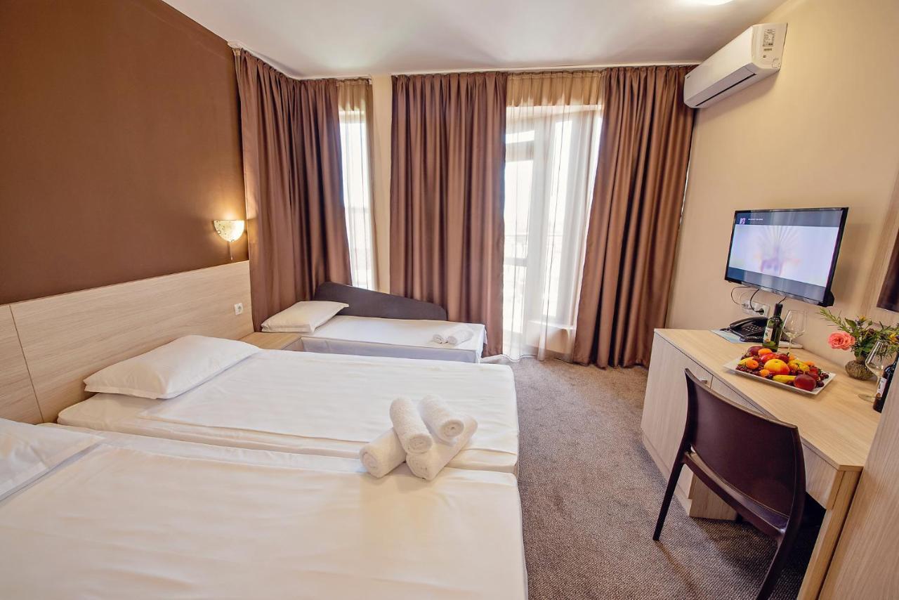 Hotel Santa Maria Obzor Bagian luar foto