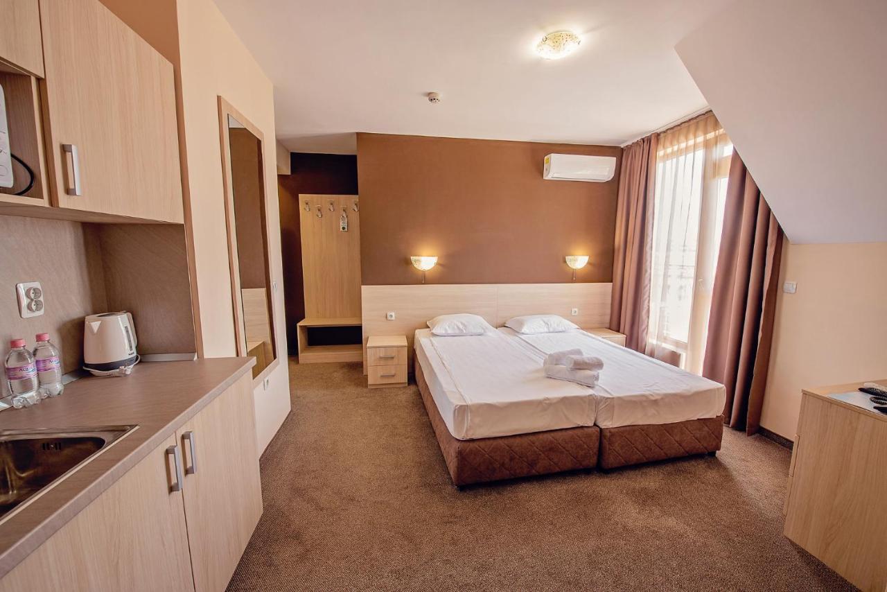 Hotel Santa Maria Obzor Bagian luar foto