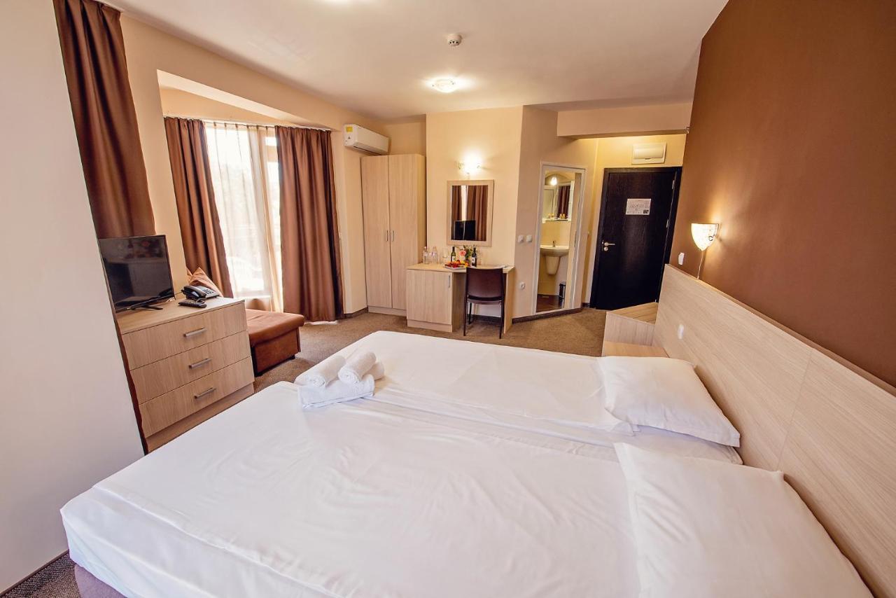Hotel Santa Maria Obzor Bagian luar foto