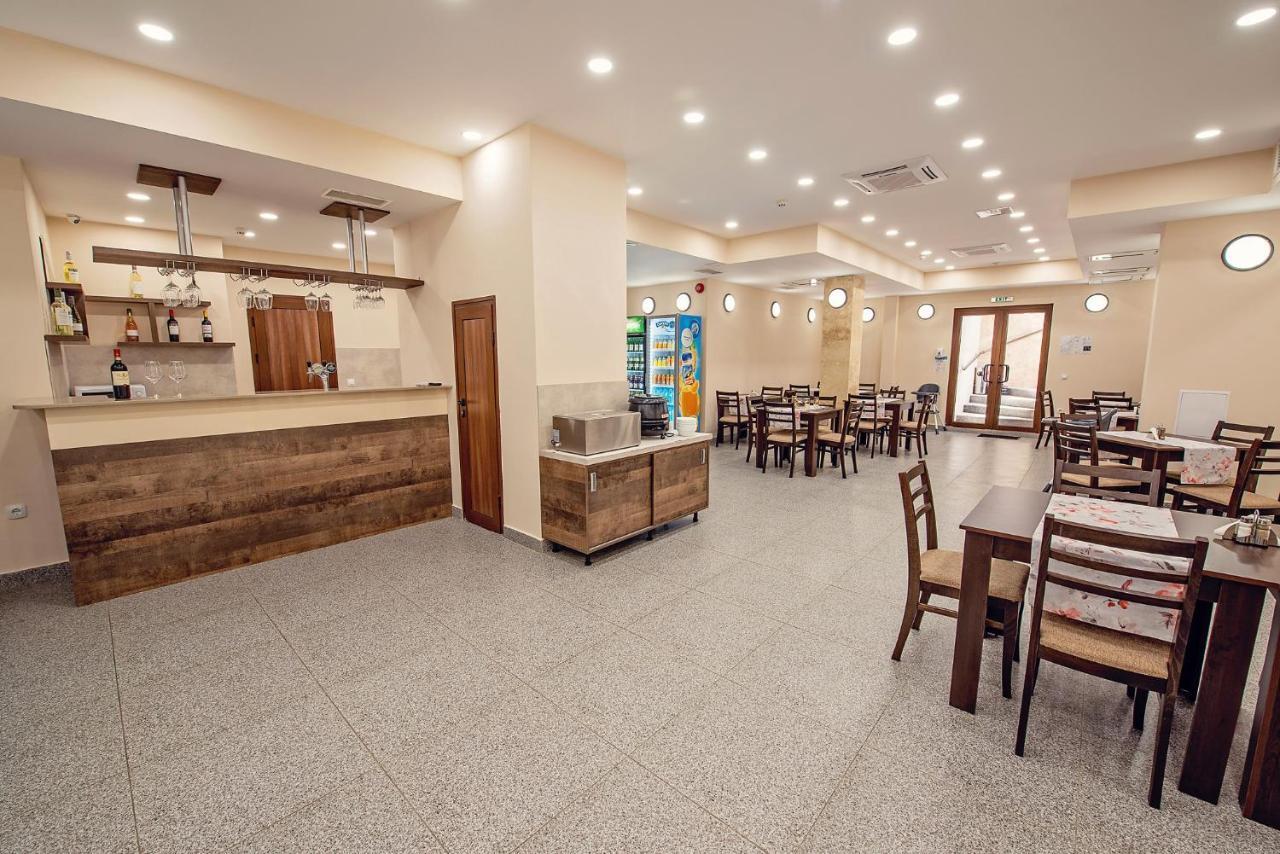 Hotel Santa Maria Obzor Bagian luar foto